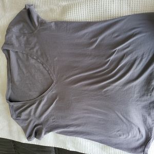 Lululemon v neck tee